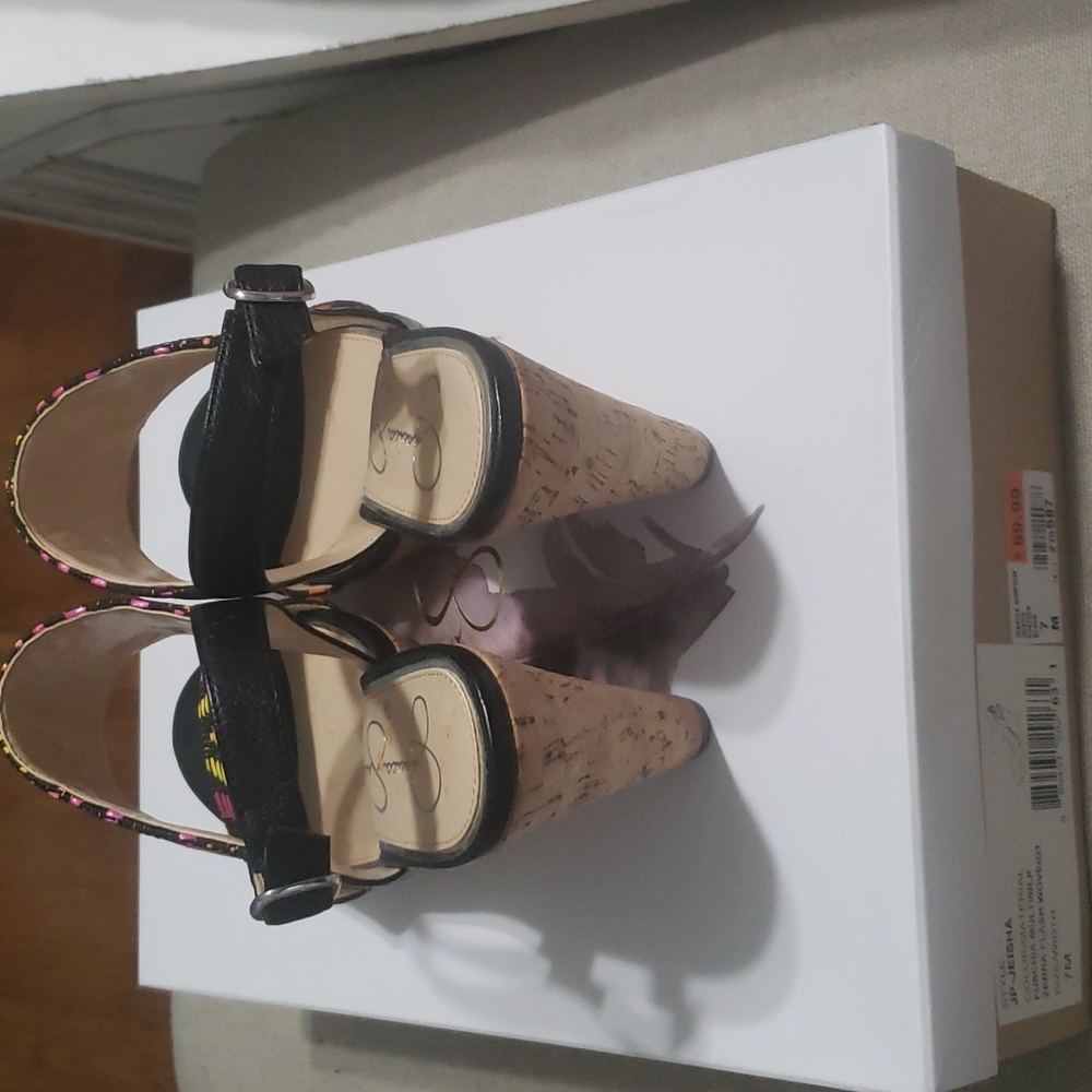 Shoes - Picture 3 of 5